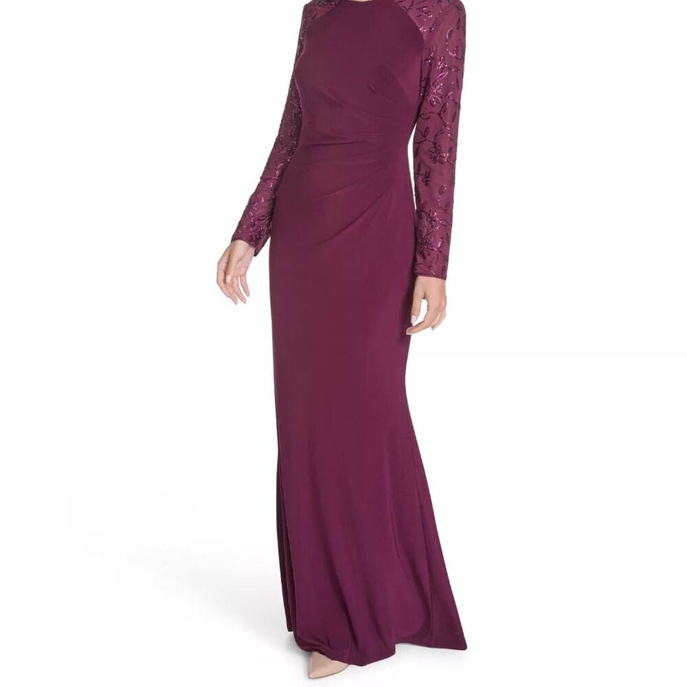 Jessica Howard Petite Raglan Sleeve Gown Burgundy - Picture 6 of 6